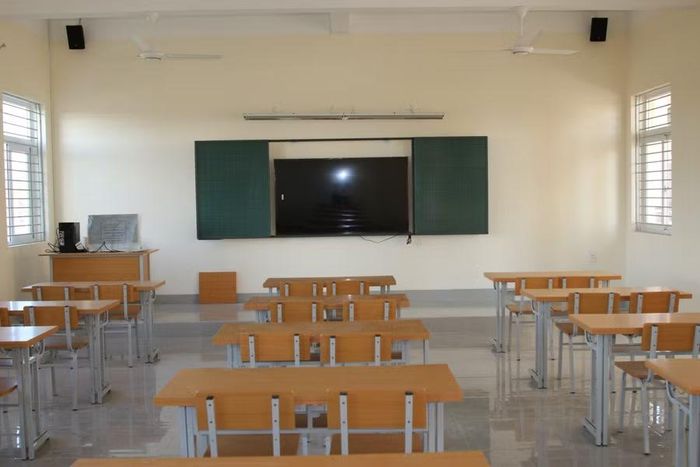 Cơ sở vật chất nhà trường.