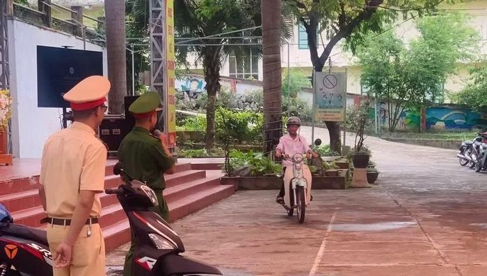 Đảm bảo an toàn, xử lý nghiêm tình trạng giao xe cho người chưa đến tuổi.