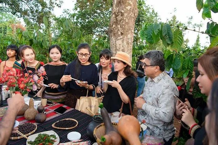 Đại sứ Saadi Mohamed Hasan Salama trong một sự kiện của Ngoại giao đoàn. (Ảnh: Chu Văn)