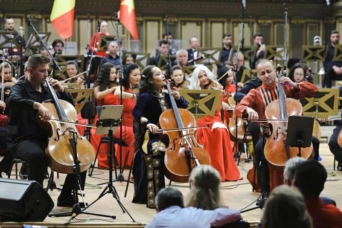 Đây là chương trình thứ 12 trong chuỗi Cello Fundamento, do Tiến sĩ, nghệ sĩ cello Đinh Hoài Xuân sáng lập. (Ảnh: Tiểu Mai)