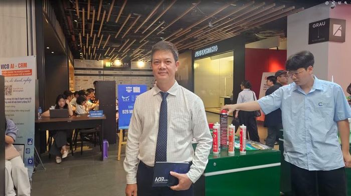 Ông Lại Hoàng Dương, Giám đốc Nghiên cứu và Phát triển Công ty CP Truyền thông và máy tính Thánh Gióng. Ảnh: Việt Vũ.