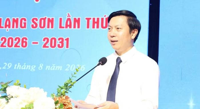 Phó Chủ tịch Thường trực Uỷ ban MTTQ Việt Nam tỉnh Lạng Sơn Nguyễn Hoàng Tùng phát biểu tại đại hội - - Ảnh: BLS.