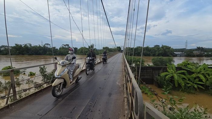 Trong đó, cầu Bến Oánh dự kiến dài khoảng 373,55m, chiều rộng cầu và đường dẫn từ 22,5 - 33,5m. Cầu Mo Linh được xây dựng qua suối Mo Linh, dự kiến dài khoảng 147,2m, rộng 50m.