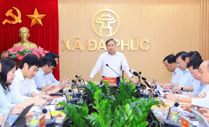 Chủ tịch TP. Hà Nội phát biểu tại buổi làm việc về công tác phòng, chống thiên tai tại hai xã Đa Phúc và Trung Giã.