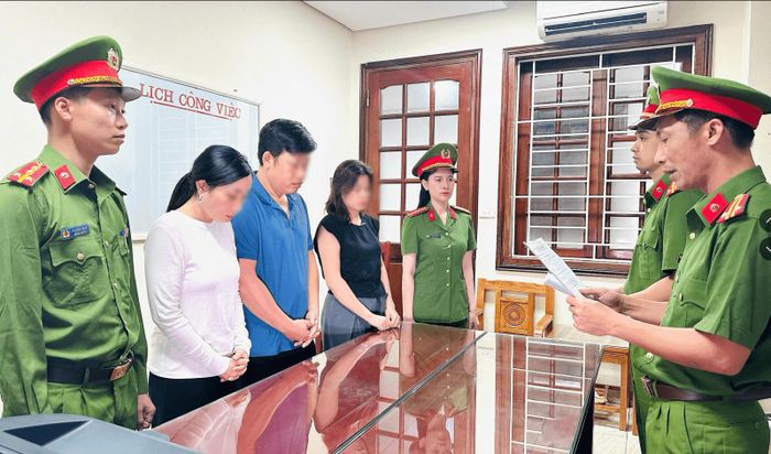 Nhóm đối tượng mạo danh lương y bị khởi tố để điều tra.