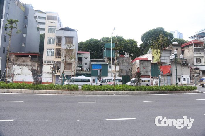Đường Vành đai 1 đoạn Hoàng Cầu - Voi Phục.