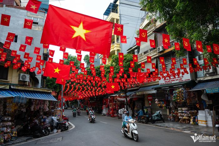 Một bộ máy kiến tạo, nền giáo dục hiện đại chỉ phát huy tác dụng cao nhất khi mỗi người dân sẵn sàng thay đổi tư duy, trang bị kỹ năng mới và dám dấn thân sáng tạo