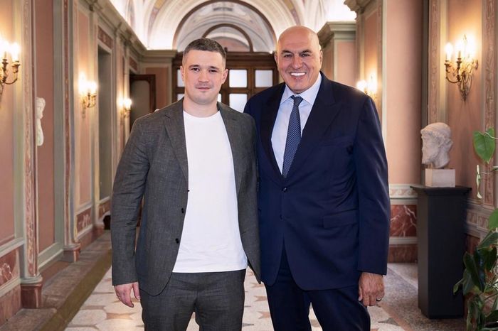 Bộ trưởng Quốc phòng Italia Guido Crosetto (phải) và cựu Bộ trưởng Quốc phòng Ukraine Mykhailo Fedorov. Ảnh: X/@FedorovMykhailo