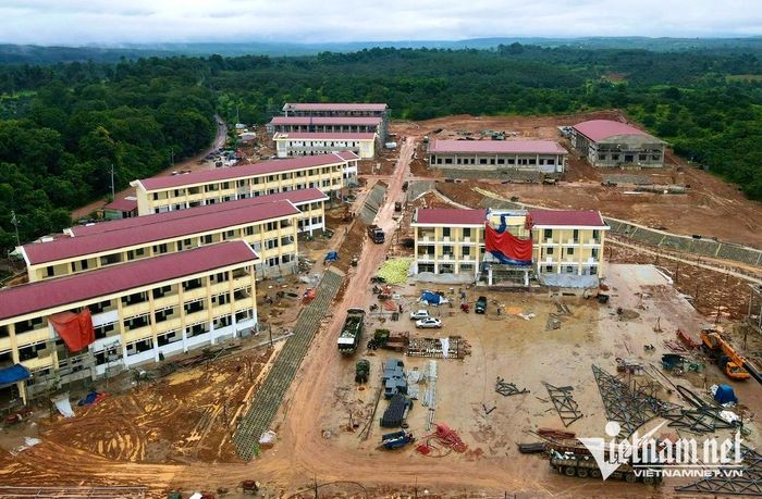 Các công trình hiện đạt hơn 82% khối lượng xây lắp, giá trị thực hiện ước tính hơn 1.000 tỷ đồng. Ảnh: Ngọc Thu