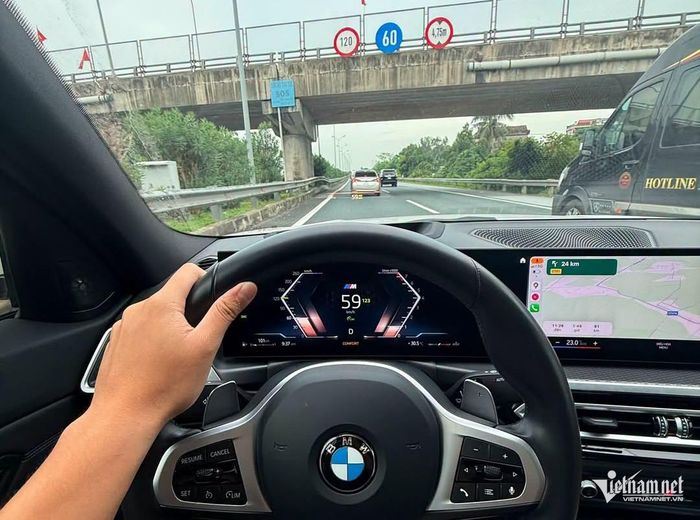 Anh Lê Mạnh Linh cho rằng điểm tích cực của giữ đúng khoảng cách là dòng xe đi rất tuần tự, nhịp nhàng. Ảnh NVCC