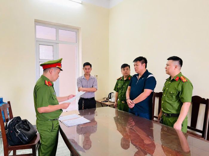 Cơ quan chức năng khởi tố ông Lê Văn Tâm. Ảnh: CACC