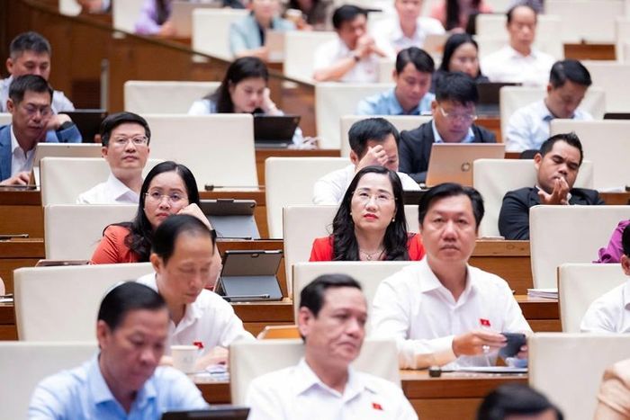 Đại biểu Quốc hội tham gia phiên thảo luận ở Hội trường Diên Hồng về dự án Bộ luật Tố tụng hình sự (sửa đổi) tại Kỳ họp không thường lệ thứ Nhất, Quốc hội khóa XVI, tháng 8/2026. Ảnh: Media Quốc hội