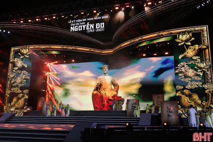 Di sản Truyện Kiều và Đại thi hào Nguyễn Du được xác định là hạt nhân trong việc xây dựng Đề án “Trục không gian đô thị sáng tạo văn hóa Truyện Kiều” (Ảnh minh họa).