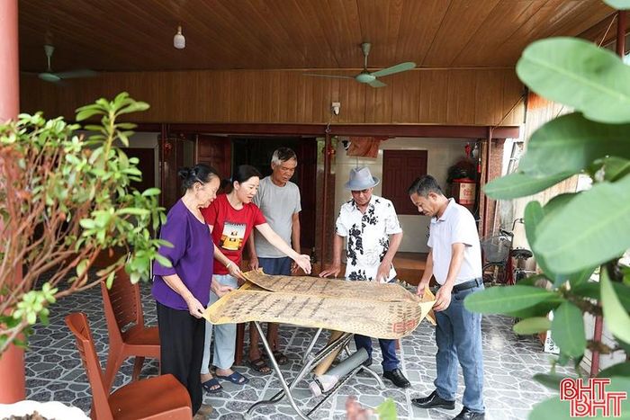 Những giá trị văn hóa dòng họ được gìn giữ, trao truyền qua nhiều thế hệ, góp phần bồi đắp đạo hiếu và gắn kết cộng đồng.