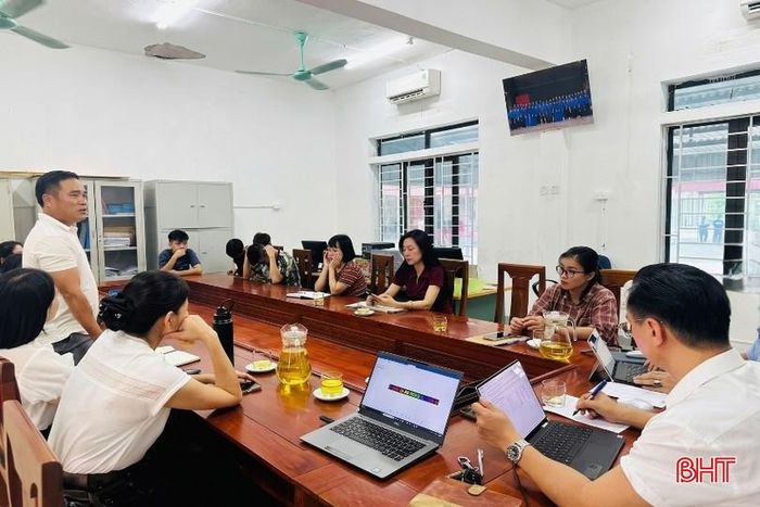 Trường THPT Cẩm Bình thường xuyên tổ chức các buổi đối thoại với phụ huynh.
