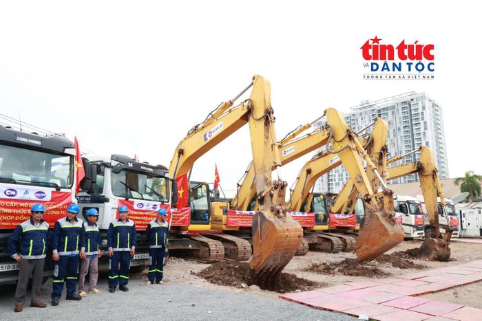 Khởi công dự án Nâng cấp, mở rộng Quốc lộ 13.