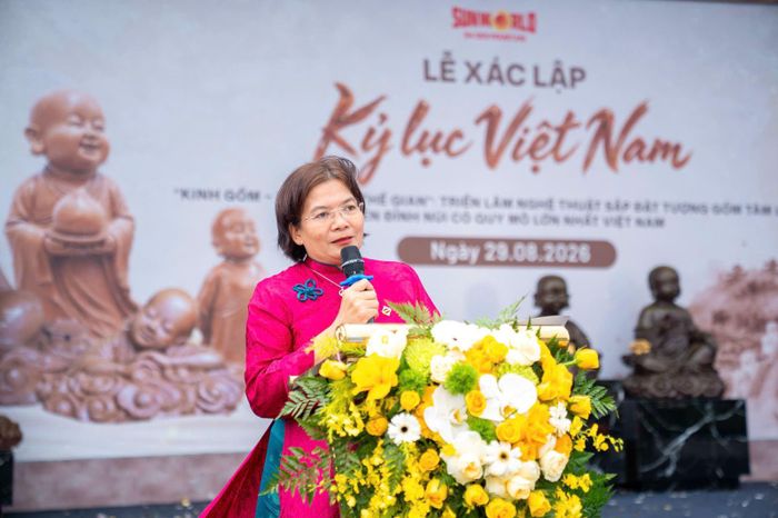 Bà Nguyễn Lâm Nhi Thùy, Phó Tổng Giám đốc Tập đoàn Sun Group vùng miền Nam, Tổng Giám đốc Công ty Cổ phần Mặt trời Tây Ninh phát biểu tại sự kiện.