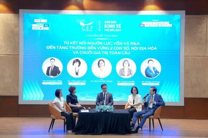 Các diễn giả tham gia toạ đàm.
