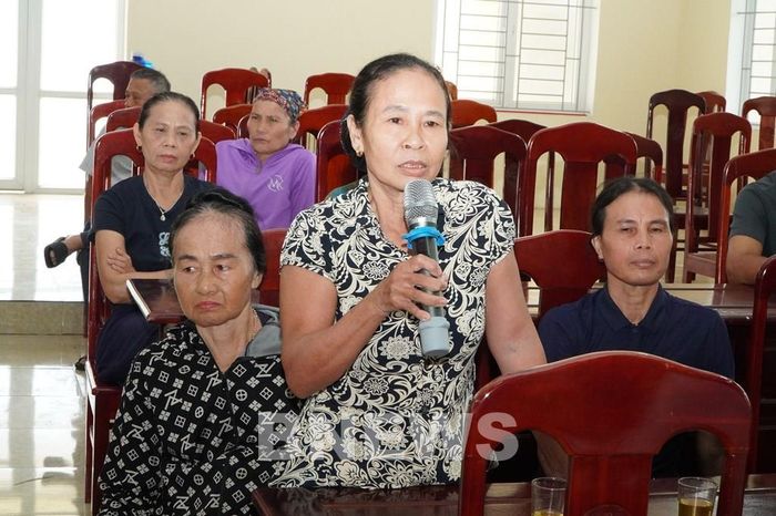 Ý kiến của người dân được phường Hải Lĩnh lắng nghe, tiếp thu để có phương án hỗ trợ bồi thường, tái định cư. Ảnh: Khiếu Tư-TTXVN