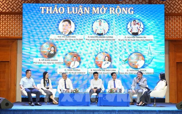Đại diện các doanh nghiệp, chuyên gia tham gia phiên thảo luận tại hội thảo. Ảnh: Anh Tuấn - TTXVN