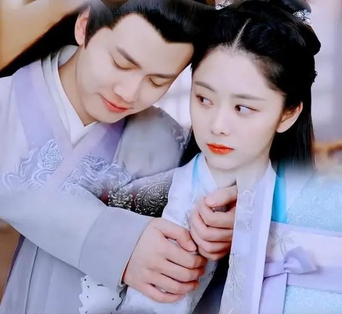 Nhắc đến phim cổ trang ngọt sủng được yêu thích, Cẩm Y Chi Hạ gần như không thể vắng mặt. Nhậm Gia Luân và Đàm Tùng Vận từng tạo nên một cặp đôi màn ảnh được khán giả tích cực "đẩy thuyền", thậm chí nhiều người vẫn mong cả hai có dịp tái hợp. Ảnh: NSX
