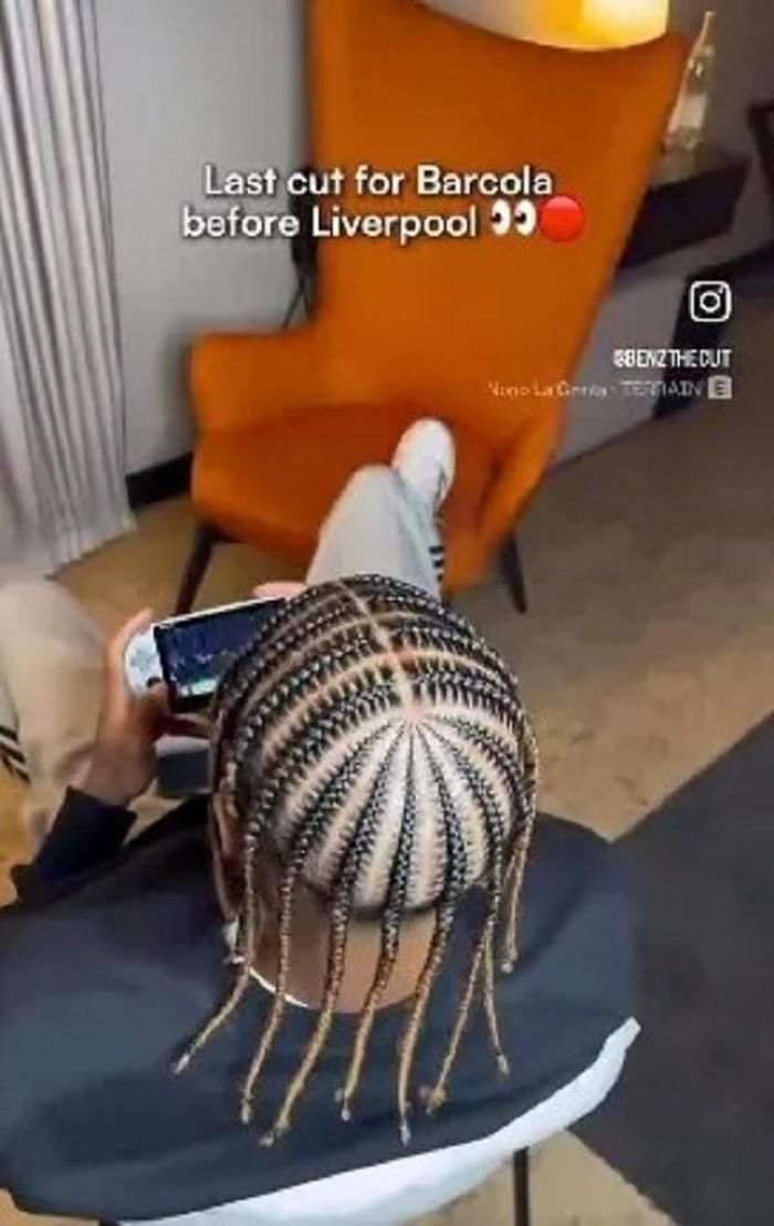Barcola đã cắt tóc lần cuối trước khi chuyển đi. Nguồn: INSTAGRAM