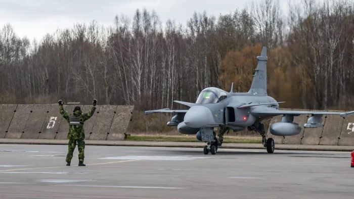 Máy bay Gripen của Không quân Thụy Điển được triển khai đến Căn cứ Không quân Malbork ở Ba Lan. Ảnh: Lực lượng Vũ trang Thụy Điển.