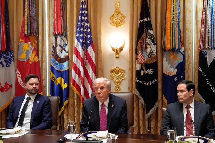 Phó Tổng thống J.D. Vance và Ngoại trưởng Marco Rubio được truyền thông Mỹ đề cập là những gương mặt tiềm năng cho cuộc đua kế nhiệm. Ảnh: Independent.