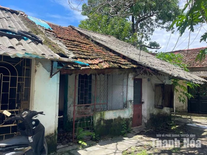 Khu tập thể Đại học Hồng Đức nằm trong Dự án Khu đô thị Xanh - khu Nam trung tâm TP Thanh Hóa, được UBND tỉnh phê duyệt từ năm 2012 với diện tích khoảng 11ha. Đến nay, Dự án đã giải phóng khoảng 90% mặt bằng, còn hơn 1ha liên quan đến 118 hộ dân chưa thể hoàn tất, phần lớn là các hộ tại khu tập thể.