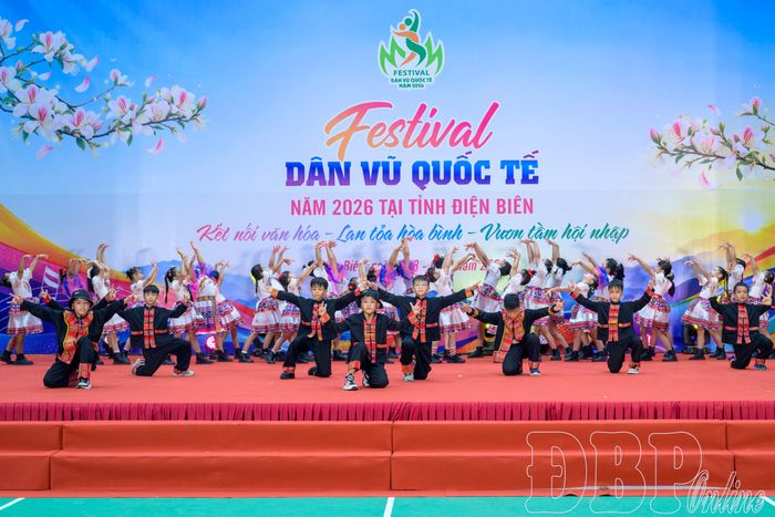 Cùng với các phần thi, trong chiều 29/8 diễn ra phần thi chuyên đề cho các đội dưới 18 tuổi. 