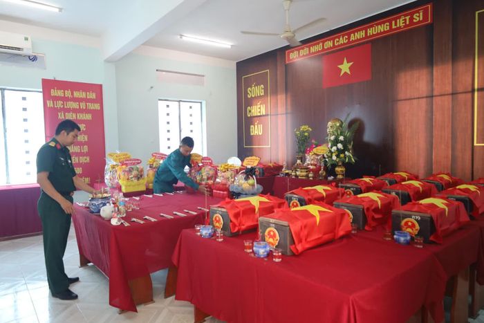 Các hài cốt liệt sĩ đang được bảo quản tại phòng bảo quản do UBND xã Diên Khánh bố trị tại trụ sở.