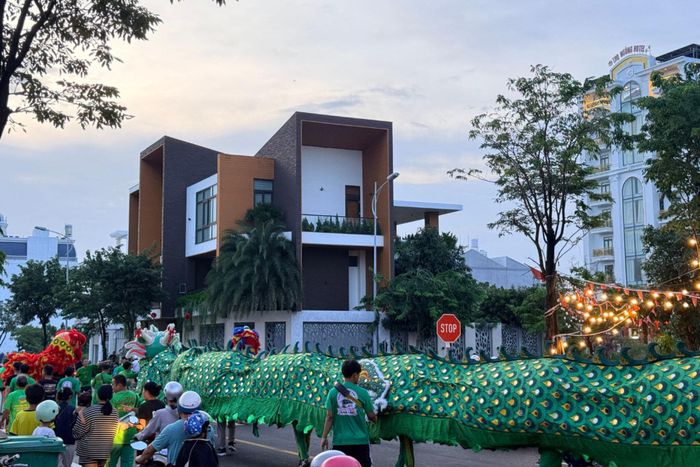 Ký ức tuổi thơ gắn liền với hình ảnh rồng xanh
