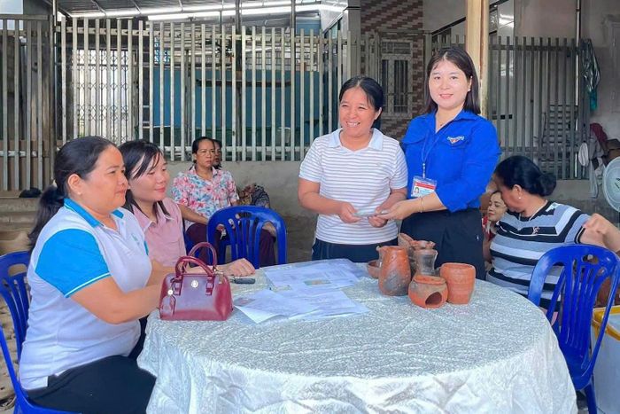 Các thành viên được vay vốn 5 triệu đồng phát triển kinh tế