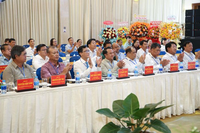 Các đại biểu tham dự hội nghị