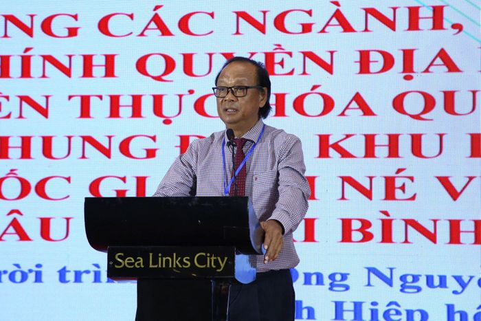 Ông Nguyễn Văn Khoa, Chủ tịch Hiệp hội Du lịch tỉnh Lâm Đồng phát biểu chủ đề “Hiệp hội Du lịch phát huy vai trò tập hợp doanh nghiệp, chung tay cùng các ngành, các cấp chính quyền địa phương hiện thực hóa Quy hoạch chung đưa Khu du lịch quốc gia Mũi Né vươn tầm châu Á - Thái Bình Dương”