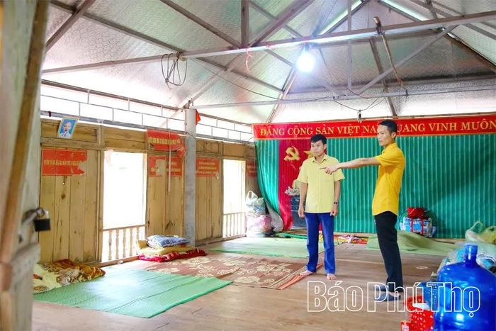 Các thôn trên địa bàn chủ động rà soát các điểm nhà văn hóa để di dời người dân đến nơi an toàn khi xảy ra mưa to kéo dài.