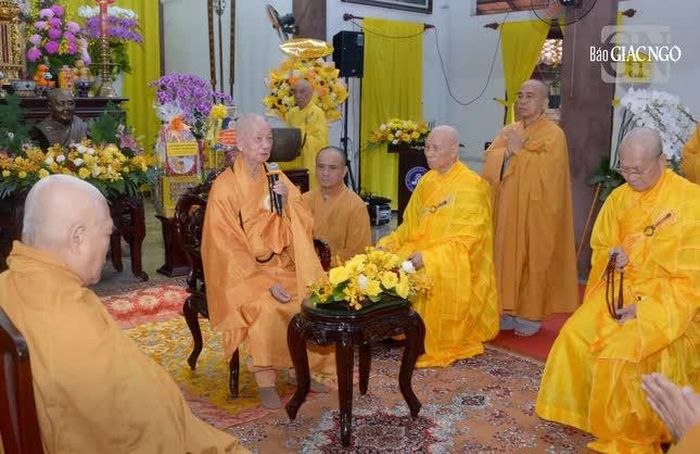 Đức Pháp chủ gởi gắm chư Tăng Ni môn đồ pháp quyến tiếp nối xứng đáng sự nghiệp của ngài trong lĩnh vực giáo dục Phật giáo và nghiên cứu Phật học