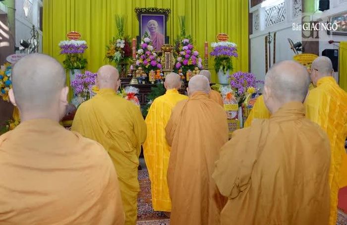 Thành kính tưởng niệm Trưởng lão Hòa thượng Thích Minh Châu