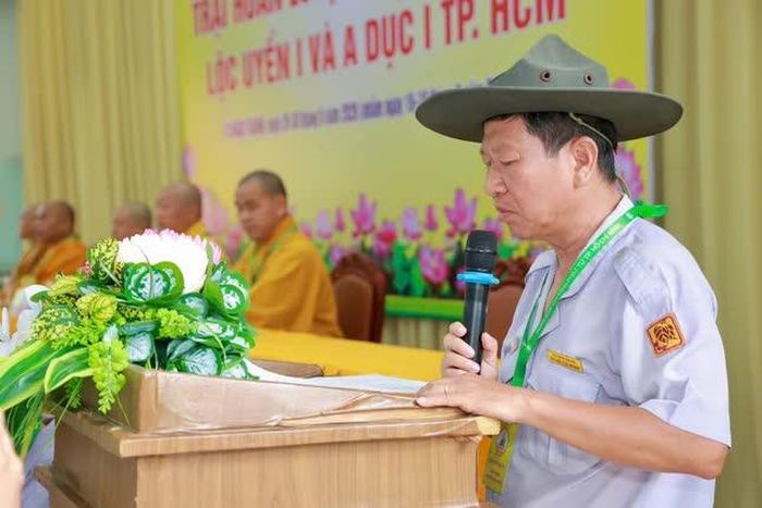 Trại trưởng Liên trại phát biểu khai mạc 