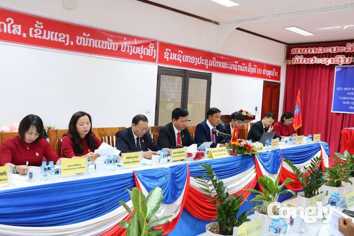Đoàn công tác của TAND tỉnh Điện Biên trao đổi kinh nghiệm về công tác xét xử.