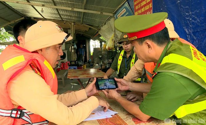 Chủ động phối hợp cùng công an các xã, phường lên phương án bảo đảm an toàn cho người dân.
