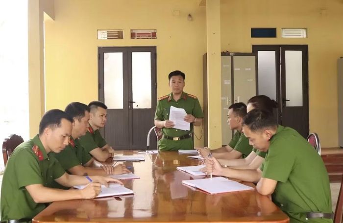 Công an phường Thảo Nguyên triển khai phương án bảo đảm an ninh trật tự.