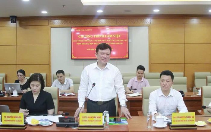 PGS.TS Hoàng Văn Hùng, Giám đốc Đại học Thái Nguyên quyết định thành lập Trung tâm Đào tạo, Khoa học công nghệ và Đổi mới sáng tạo Đại học Thái Nguyên tại Cao Bằng ngay khi các điều kiện cần thiết được hoàn thiện.