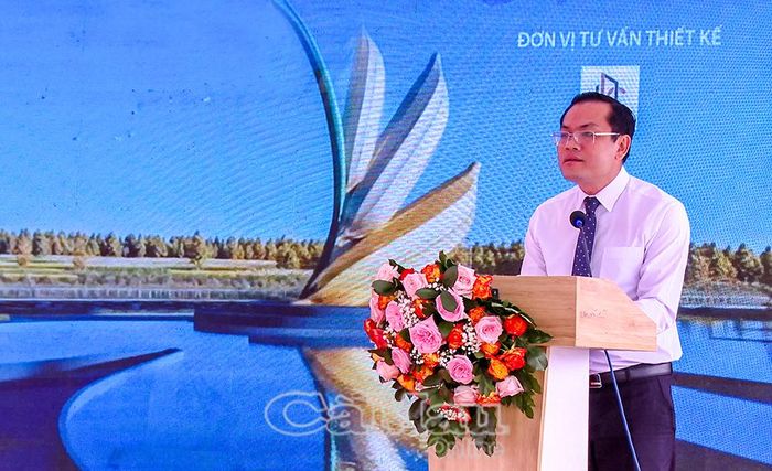 Đồng chí Ngô Vũ Thăng khẳng định công trình gửi gắm lòng biết ơn đối với các bậc tiền nhân và các thế hệ nông dân một nắng hai sương, tôn vinh những giá trị bền vững của nền nông nghiệp và văn minh lúa nước Việt Nam.