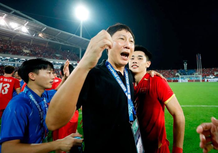 Nguyễn Đình Bắc được HLV Kim Sang-sik đánh giá đủ khả năng thi đấu ở sân chơi lớn