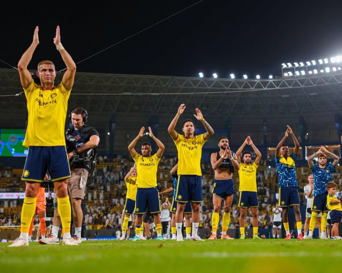 Al Nassr ngược dòng giành chiến thắng 2-1 trước Al Taawoun