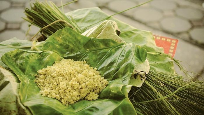 Khi nhắc tới mùa thu Hà Nội, mọi người thường nhớ ngay tới cốm. Ảnh minh họa
