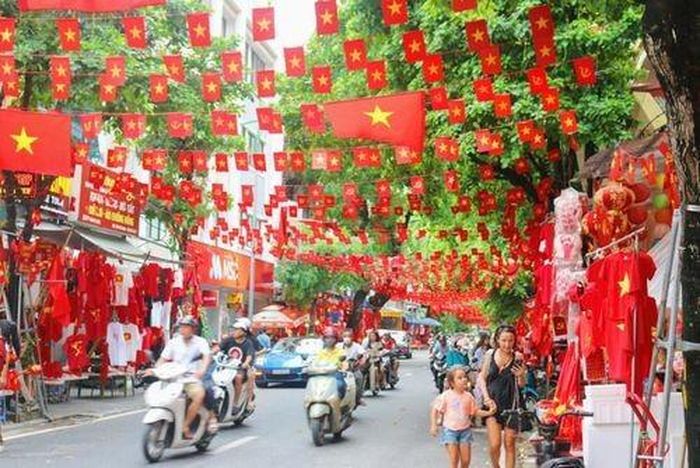 Hà Nội có mưa rào và dông rải rác trong dịp nghỉ lễ Quốc khánh 2/9. Ảnh minh họa