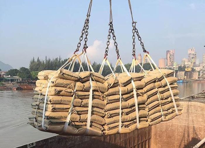 Xuất khẩu xi măng, clinker đạt 840 triệu USD sau 7 tháng. (Ảnh minh họa)