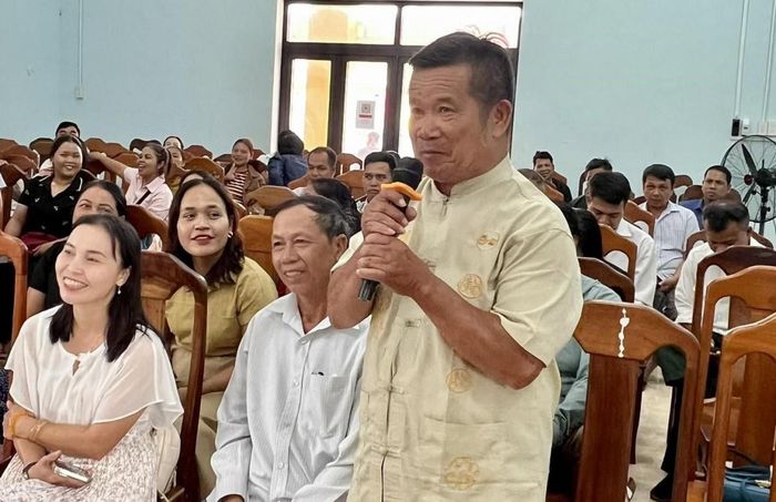 Giao lưu, hỏi - đáp trực tiếp với bà con về kiến thức bảo vệ động vật hoang dã